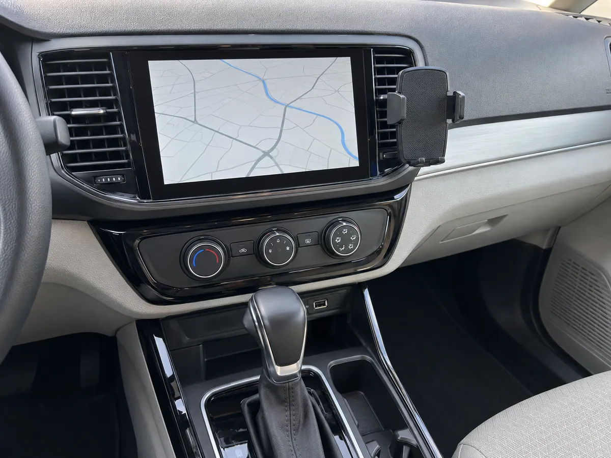 Kia Carnival 2024 · 실내 화면